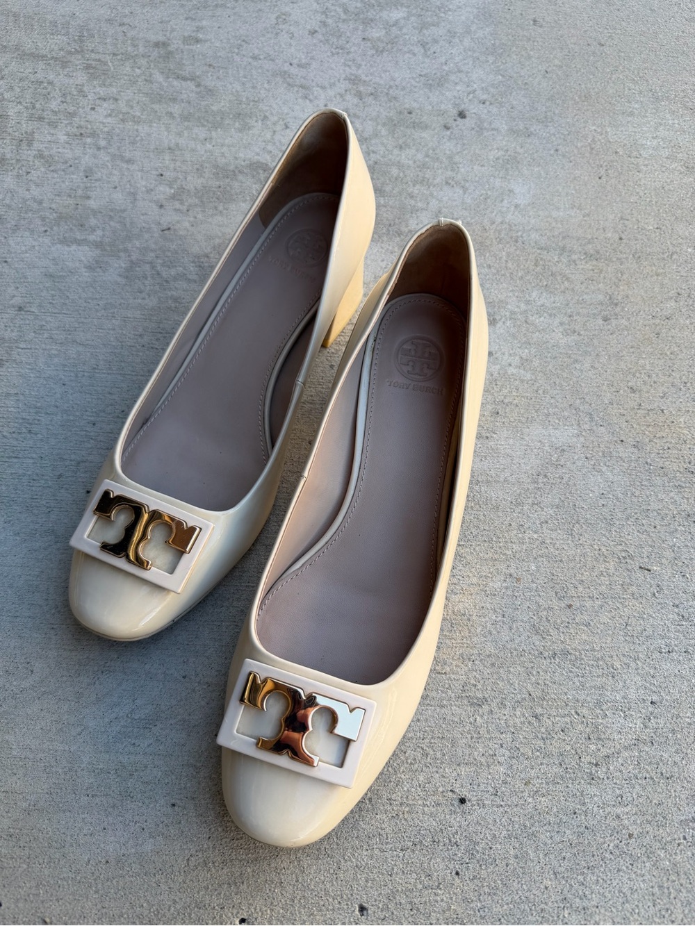 Authentic Tory Burch Gigi Patent Leather Block Heels - Picture 2 of 7